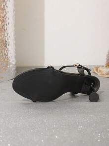 Women's High Heel Sandals, New Ankle Strap Shoes, Thin Heels, Wedding Party, Summer, Round Toe, Back Zipper, Urban, Small Size 33-34, Sexy, Elegant, Approx. 10cm/4in Heel - Black - View 4