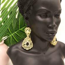 1 Coppia di orecchini alla moda da donna di stile mediorientale/arabo, orecchini a forma di lacrima stile marocchino/algerino da sposa con strass e design floreale traforato, gioielli da matrimonio