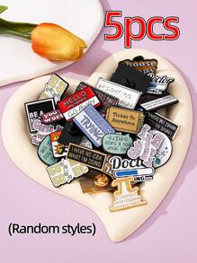 5/10/20/30/40/50 件随机混合字母胸针套装（无重复款式），创意合金金属别针徽章，多种款式、图案、设计、字母，适合各种场合，数量越多，款式越多样化，装饰鞋子、包包、衣服，送给成人和儿童的精美礼物办公室配饰衬衫夹克珠宝万圣节衣服别针有趣可爱的教师礼物万圣节配饰教师节服装配饰包饰圣诞节 - 彩色 - 查看 13