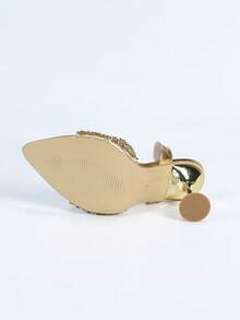 Sandalias de tacón alto con tira de tobillo, puntera puntiaguda y decoración de cristales de imitación dorados elegantes y brillantes para mujer, ideales para primavera/verano, eventos formales, bodas y fiestas - Dorado - Ver 9