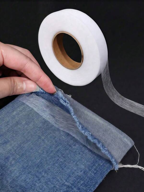 1 rolă de bandă pentru tiv de călcat de 70 m, bandă adezivă puternică, lavabilă, nețesută, căptușeală cu două fețe, bandă de legare fără sudură, pentru ajustarea hainelor, pantalonilor, blugilor, fustelor, bandă adezivă pentru călcat fără cusut, excelentă pentru proiecte de lipire și meșteșuguri