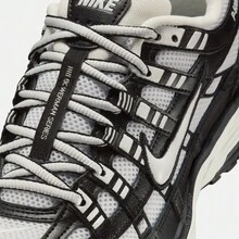 女款 W NIKE  休闲运动鞋，低帮 BV1021-011 - 深灰色 - 查看 7