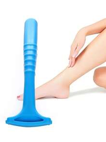 3件套足部护理必备工具 - 足部去茧锉，轻松去除顽固死皮和老茧。足部刮刀采用优质钢材制成，锋利耐用，可精准去除老茧。足部护理刀采用人体工程学设计，握感舒适，操作安全，是足部美容的必备工具（颜色/款式随机）