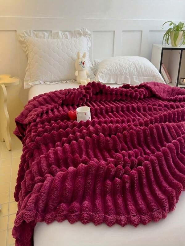 1pc Burgundy Fleece Wool Blanket - Lightweight & Warm, Suitable For All Seasons, Soft & Comfortable, Suitable For Bed, Sofa And Air Conditioning, Machine Washable, Modern Style