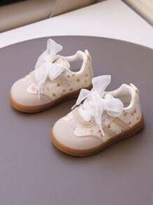 1 Pair Floral Lace Cute Baby Sneakers, Patchwork Soft Bottom Lightweight Casual Shoes For Girls