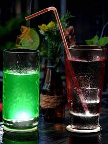 6/12 Stück LED leuchtende Becher Aufkleber, selbstklebende Flaschenleuchtmittel, weiße Getränkeuntersetzer Bar Werkzeuge mit 3 Beleuchtungsmodi, geeignet für Hochzeit/Party, Weihnachten, Bar (Weiß)