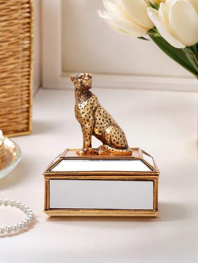 1pc Creative Fox, Squirrel & Pine Tree Shaped Jewelry Box Decor, Resin Material Minimalist Fox & Pine Tree Jewelry Storage Box Ornament, Suitable For Merchandise Display, Office Desk, Study Room, Home Decoration