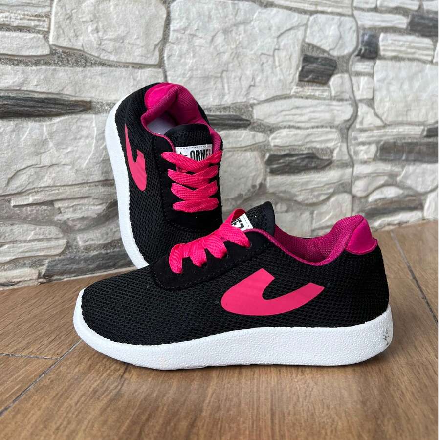 Tenis deportivos para niño/a – Ligeros, cómodos y resistentes para uso diario - Rosa Fucsia - Ver 1