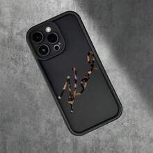 Un estuche de teléfono con diseño de letra de estampado de leopardo a la moda y un patrón de dibujos animados único, que presenta un nuevo diseño de paso llamativo.Este caso divertido y minimalista es perfecto para parejas y es un regalo estiloso para usuarios de  durante las vacaciones. - Color 1 - Ver 8