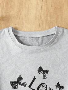 时尚可爱女童家居服两件套，萌猫印花蝴蝶结设计灰色圆领短袖上衣+印花长裤套装，面料舒适，适合居家穿着或作为礼物。 - 灰色 - 查看 9