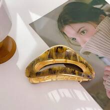 Korean Elegant Heart Shaped Plastic Claw Hair Clip, Medium Size, Wholesale,Hair Accessories,Hair Claw,Claw Clips,Hair Clutch,Hair Jaw Clip Fall Winter For Vacation Outfits Woman