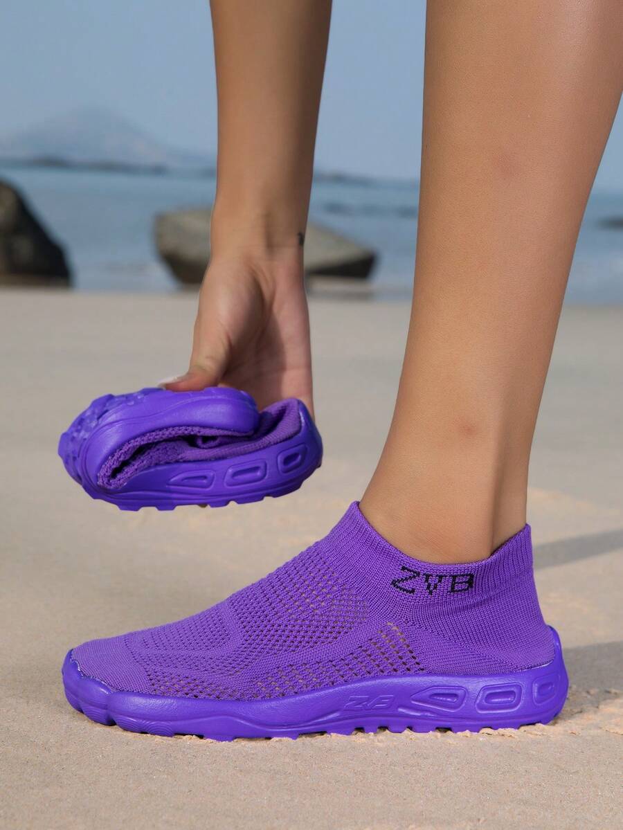 Zapatos de agua amigables con los pies descalzos ZVB, zapatos de playa de suela blanda para mujeres para nadar, bucear, actividades al aire libre de secado rápido para el verano, zapatos de agua para pesca, antideslizantes y transpirables - Morado - Ver 1