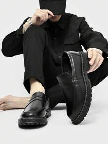 男士休闲厚底一脚蹬纯黑色皮鞋，耐磨学生平底鞋，正式商务鞋，简约休闲乐福鞋，工作靴 Old Money Chic 秋季