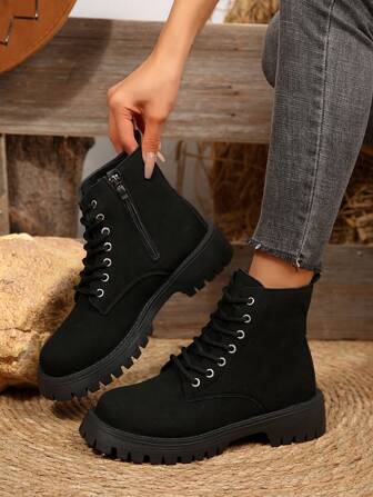 黑色侧拉链靴，哑光饰面短款系带摩托车靴，时尚优雅，全新拼接设计，粗跟，女式踝靴，秋冬