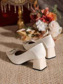 Elegant Women's Pointed Toe Chunky Heel Pumps, New Stylish Buckle Closure High Heels For Work, Fall, Autumn, Beige