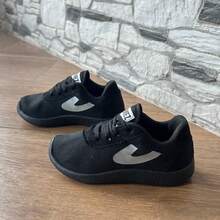 Tenis deportivos para niño/a  – Ligeros, cómodos y resistentes para uso diario - Negro - Ver 4