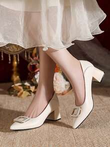 Elegant Women's Pointed Toe Chunky Heel Pumps, New Stylish Buckle Closure High Heels For Work, Fall, Autumn, Beige