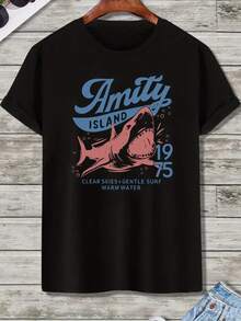Camiseta Gráfica Vintage de Tiburón Blanco para Hombre de 1975 - Camiseta Retro de Playa de Verano "Amity Island", Cuello Redondo Casual de Manga Corta, Poliéster Ligero, Perfecta para Atuendo Casual - Negro - Ver 3
