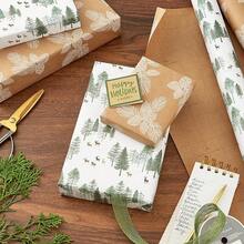 - Rollos de papel de regalo de Navidad - árboles verdes, conos de pino blanco en papel kraft reciclable (juego de 2 rollos: 150 sq.pies ttl.)Para fiestas de día festivo, bodas de invierno - Kraft café, conos de pino blanco, árboles de hoja perenne - Ver 3