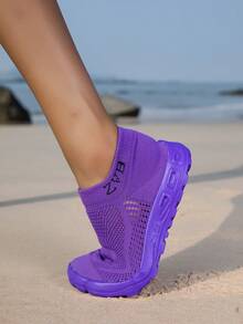 Zapatos de agua amigables con los pies descalzos ZVB, zapatos de playa de suela blanda para mujeres para nadar, bucear, actividades al aire libre de secado rápido para el verano, zapatos de agua para pesca, antideslizantes y transpirables - Morado - Ver 3