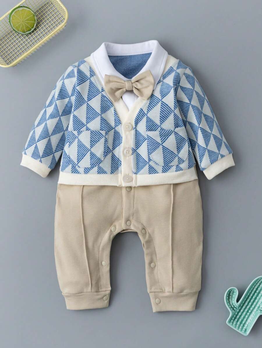 蓝白几何图案婴儿连体衣，二合一设计，带蝴蝶结，新生儿绅士套装