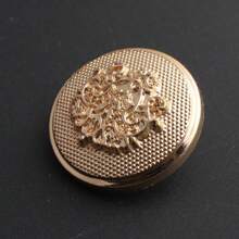 10 颗金色金属 3D 雕花纽扣，蘑菇形状，弧形边缘，手柄，网格纹理，复古图案，适用于西装、背心、大衣、裤子、家居日用、缝纫用品 - 金色 - 查看 3