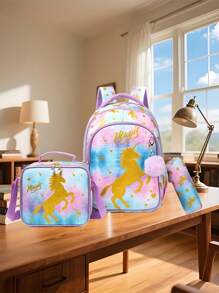 3件套足球迷必备套装大容量足球、恐龙、美人鱼尾巴、猫咪、独角兽、心形图案背包防水保温午餐袋3）便携式多功能铅笔盒。采用耐用涤纶制成，侧袋，多层内部设计，容量大，适合放置水瓶或雨伞。