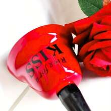 Ein roter Metallglocken-Dekorationsartikel, eine Weihnachts-Handkurbelglocke, eine lustige Handkurbelglocke, ein Heimdekoration-Artikel, eine Outdoor-Festival-Dekoration, geeignet für Tischdekoration Zuhause, Eventrequisiten und Partyspiele, romantische Zusammenkünfte und zum Schaffen einer fröhlichen Atmosphäre, geeignet als Weihnachtsgeschenk, Valentinstag-Geschenk, ein perfektes Festivalgeschenk, ein delikates Geschenk für Verwandte und Freunde