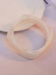 1pc Exaggerated Resin Asymmetrical Semi-Transparent Design Bracelet