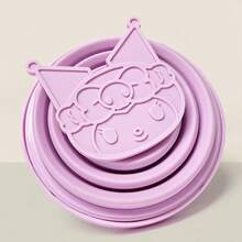 MINISO Sanrio Kuromi Faltbecher Kulturtasche-Set. Das lila Farbschema ist super auffallend. Der Faltbecher spart Platz, kombiniert mit einer tragbaren Zahnbürste mit Kuromi Muster. (1 Stück)