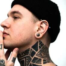 1PC Saddle Fit Sparkling Luxurious Round Ear Gauges Tunnels Expander Stretcher Piercing Women Body Men Jewelry New Arrival Gift