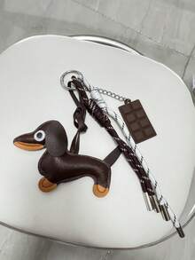 Porte-clés de baseball personnalisé, pendentif de sac, cordon tressé, accessoire de pendentif avec un chien teckel au chocolat, cadeau petit et intéressant peu coûteux, convient pour la petite amie, les amis, pendentif de sac (couleur des yeux aléatoire)