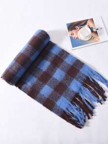 全新秋冬米色轻盈款柔和色系仿羊绒格纹女士围巾，时尚高端的冬季披肩，适合各种场合。是馈赠挚友、亲人、姐妹、爱人、妻子、领导、同事的最佳礼物之选，适合各种生日派对、宴会、郊游、通勤、旅行和度假。