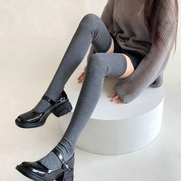 1ペア ブラック&グレー 無地 スリムフィット オーバーニーソックス 秋冬用 - ブラック - 見る 2