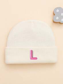 1 peça de gorro de malha branca com estampa de letras rosa bebê, moderno e fofo, macio e confortável, quente, adequado para bebês de 0 a 6 meses, uso diário no outono/inverno