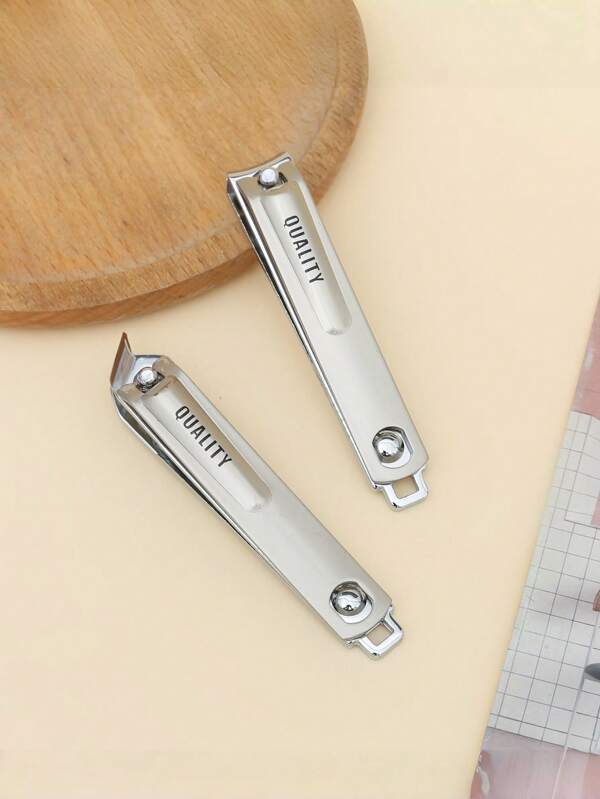 2pcs High Quality Nail Clippers Set. Straight & Angled Nail Clipper Pair, Suitable For Daily Use. Easy To Trim. Portable.