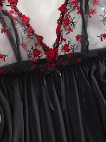 异域梦幻！中东风刺绣透视睡袍 - 解锁神秘性感刺绣透视不对称/不对称V型内裤和丁字裤，坏蛋造型 - 黑色 - 查看 5