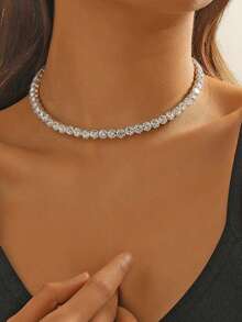 1 Stück modischer, luxuriöser und eleganter Schmuckhalskette mit vollständigem Strass für Frauen, geeignet für den täglichen Gebrauch, Partys und Dates