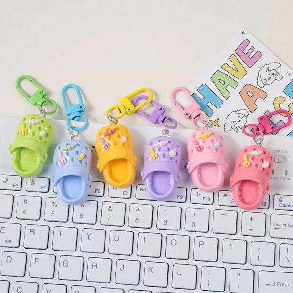 6pcs/Set Cute Keychain Set - Creative Resin Slipper Pendant, Perfect Gift For Bags, Backpacks, Couples And Best Friends