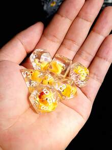7pcs Transparent Resin Dice With Cartoon Duck Pattern And White Numeric, Suitable For Game Party Supplies