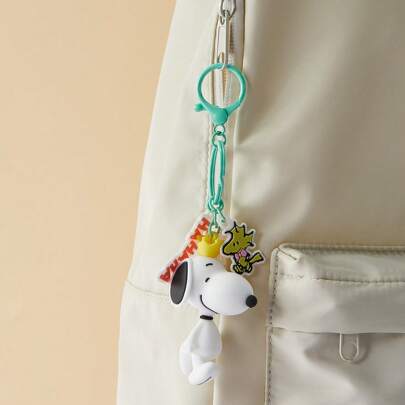 Miniso MINISO Snoopy Birthday Party Hero! Standing Snoopy 3D Keychain. 3D Cute Pose Restores Classic Image. High - Quality Material, Smooth Touch. Stylish On Bags/Keys.(1 PC)