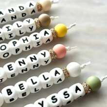 1pc Customized Daisy Silicone Keychain, Personalized Name Tag, Memorial Gift, Monogram, Multi-Functional, Practical, Lightweight, Minimalist, Business Casual, Commute, Cute, Kawaii, Vacation Vibe/Personalized Vacation, Customized, Customized Personalized Gift For Women, Crossbody Bag/Crossbody Bag, Travel Bag, Tote Bag, Ideal Gift For Girlfriend, Family, Friends, Women, Newcomers And Office Workers, Versatile, Large Capacity