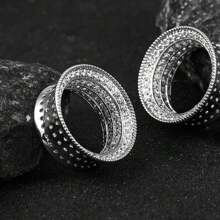 1PC Saddle Fit Sparkling Luxurious Round Ear Gauges Tunnels Expander Stretcher Piercing Women Body Men Jewelry New Arrival Gift