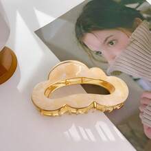 Korean Elegant Heart Shaped Plastic Claw Hair Clip, Medium Size, Wholesale,Hair Accessories,Hair Claw,Claw Clips,Hair Clutch,Hair Jaw Clip Fall Winter For Vacation Outfits Woman