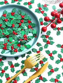 50/100/200pcs Christmas Confetti, Decorations For Christmas Trees And Wreaths, Confetti Parties, Green Leaves And Red Berries Sprinkled On The Table, Confetti, Suitable For Winter Christmas Party Supplies Decoration