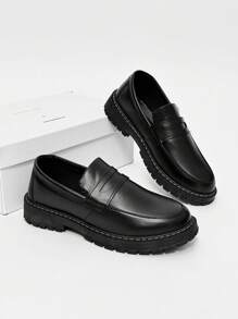 男士休闲厚底一脚蹬纯黑色皮鞋，耐磨学生平底鞋，正式商务鞋，简约休闲乐福鞋，工作靴 Old Money Chic 秋季