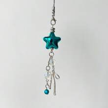 原创设计 Y2K 风格银色大星星绒球钥匙扣、可爱蝴蝶结星星绒球吊坠、卡包挂绳、手机挂绳、钥匙扣、手机挂饰、耳机盒挂饰、包包挂饰 - 彩色 - 查看 16