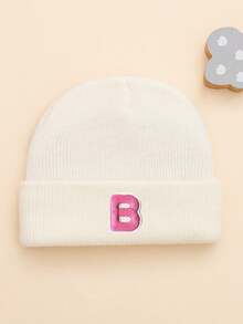 1 peça de gorro de malha branca com estampa de letras rosa bebê, moderno e fofo, macio e confortável, quente, adequado para bebês de 0 a 6 meses, uso diário no outono/inverno