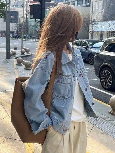 女款复古牛仔夹克，宽松版型，短款，长袖，适合春秋季