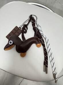 Porte-clés de baseball personnalisé, pendentif de sac, cordon tressé, accessoire de pendentif avec un chien teckel au chocolat, cadeau petit et intéressant peu coûteux, convient pour la petite amie, les amis, pendentif de sac (couleur des yeux aléatoire)